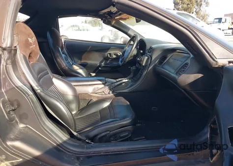 2001 Chevrolet Corvette from USA, damaged, VIN 1G1YY32G915117922